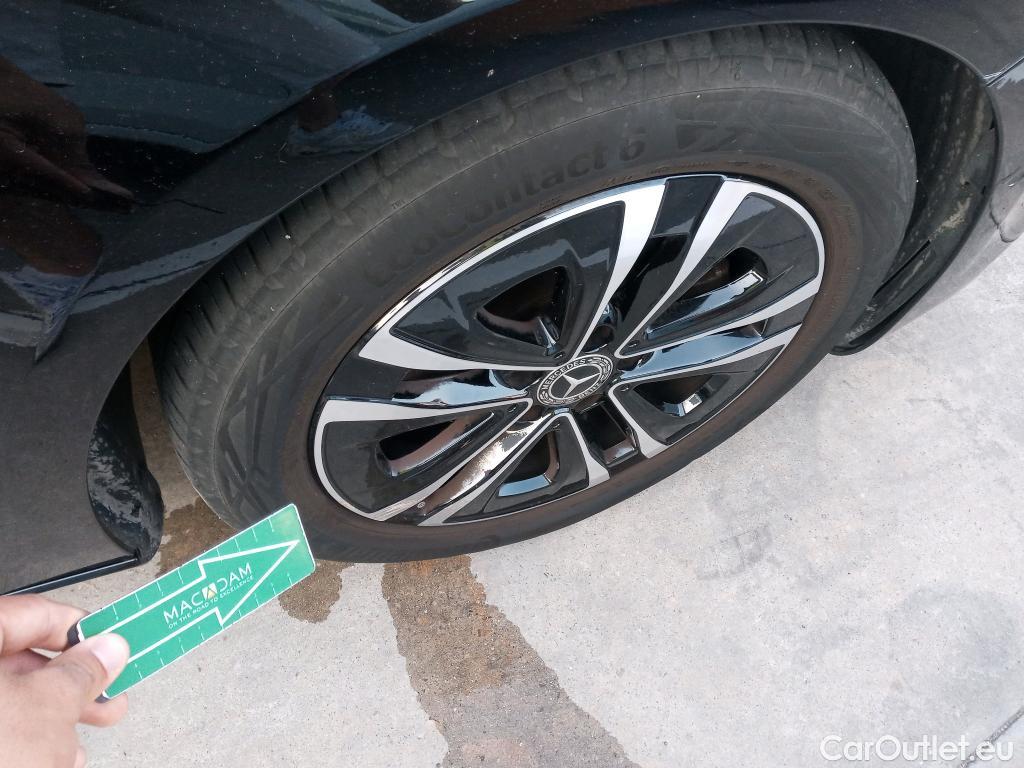  Mercedes  A-Klasse Clase A A 200 (177.087) 1.3 165CV AT7 E6d #4