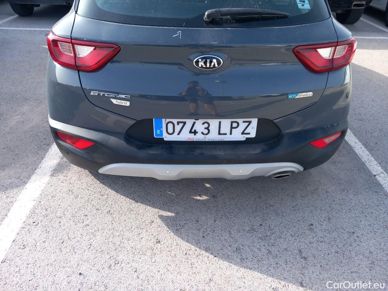  KIA  STONIC KIA  / 2017 / 5P / todoterreno 1.0 T-GDi 74kW (100CV) MHEV iMT Drive #35