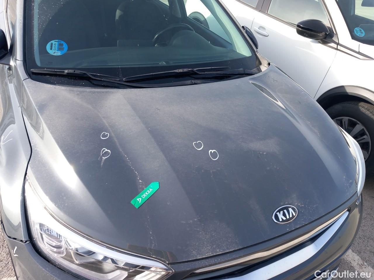  KIA  STONIC KIA  / 2017 / 5P / todoterreno 1.0 T-GDi 74kW (100CV) MHEV iMT Drive #3