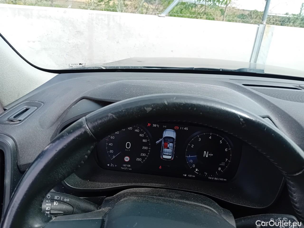  Volvo  XC 40 XC40 Momentum Core 2WD 1.5 130CV MT6 E6d #5