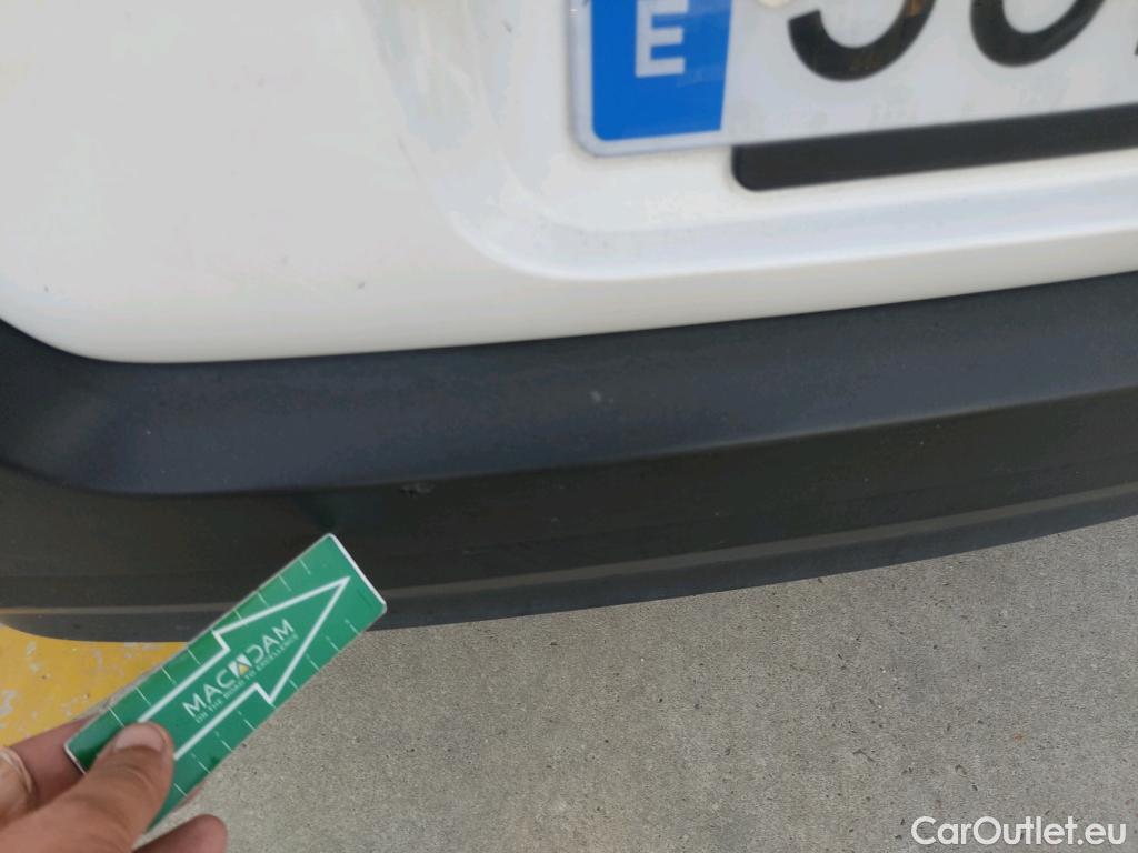  Citroen  C3  Feel 1.5 BlueHDi 100CV MT6 E6d #10