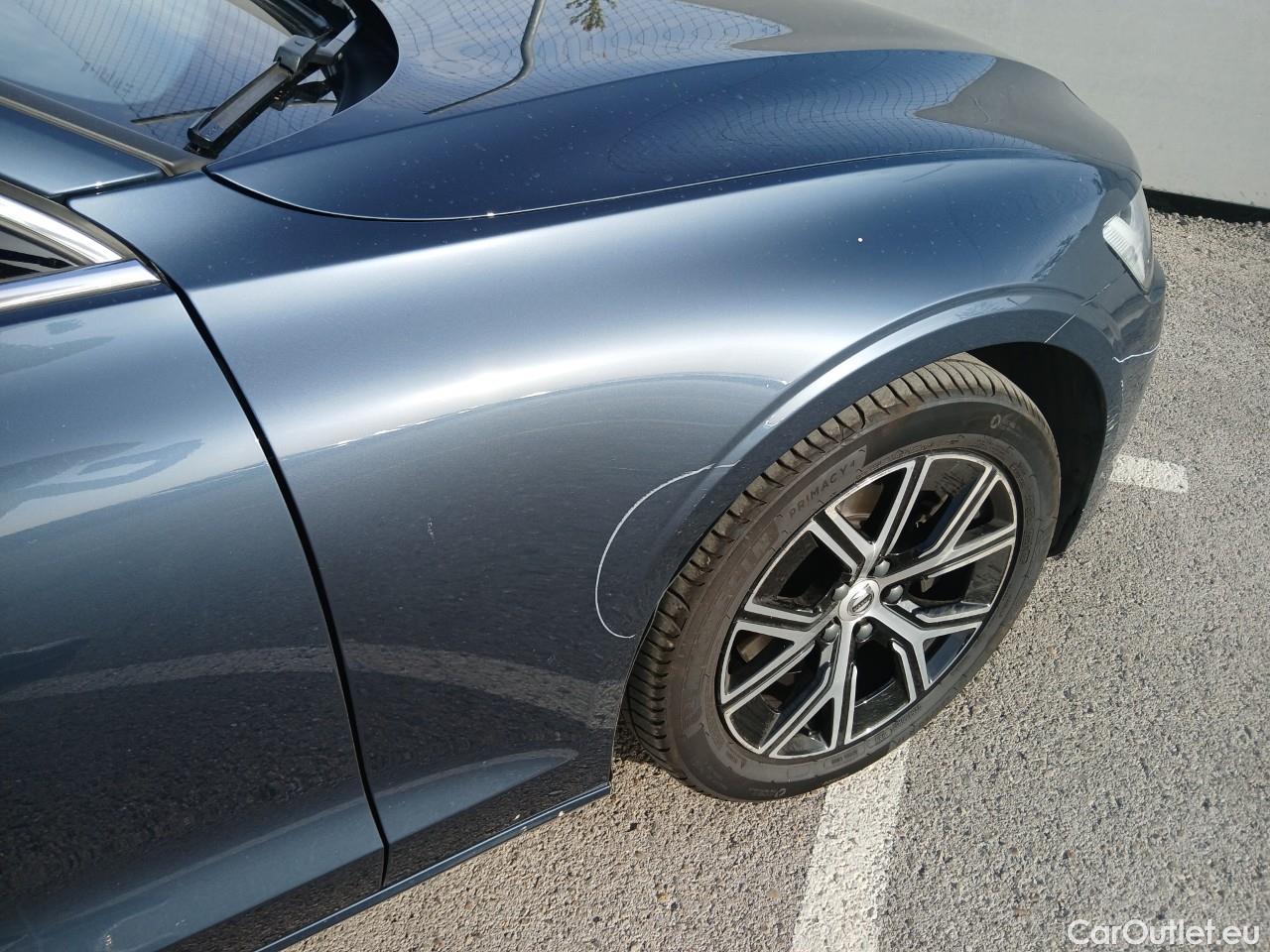  Volvo  V60 VOLVO  / 2018 / 5P / familiar 2.0 B4 (D) Core Auto #30