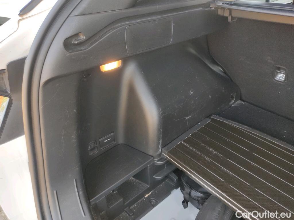  Land Rover  Discovery HYUNDAI Tucson / 2020 / 5P / todoterreno 1.6 CRDI 85kW (115CV) Klass #16