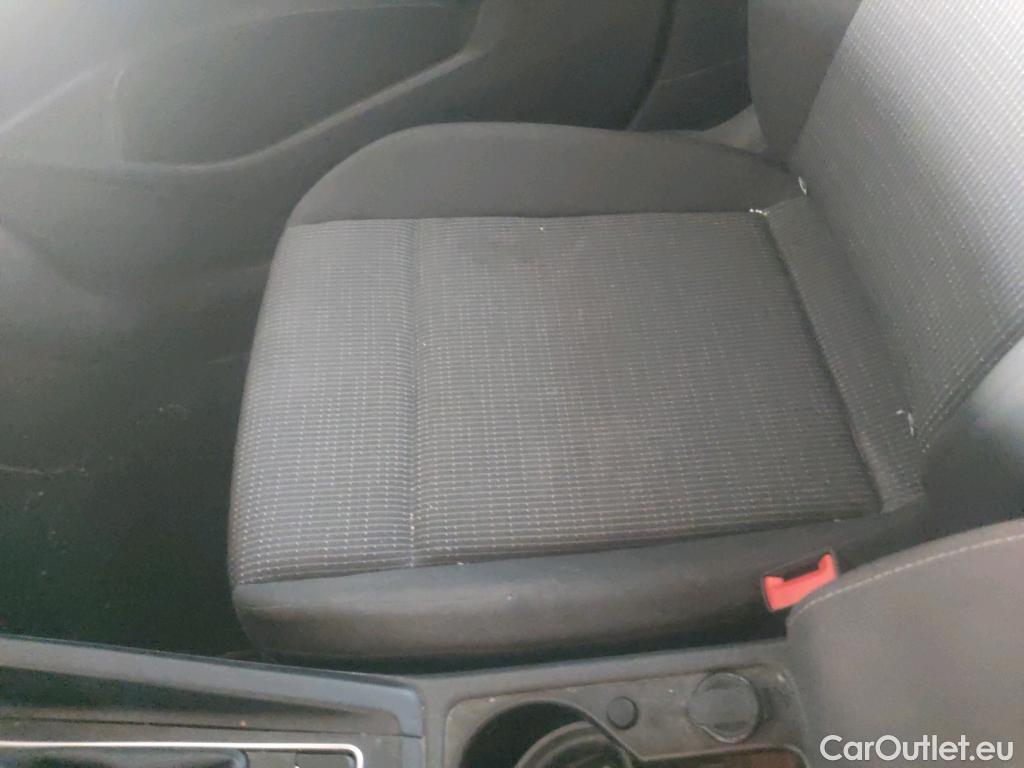  Volkswagen  Golf  VIII Berlina 2.0 TDI 115CV MT6 E6d #16