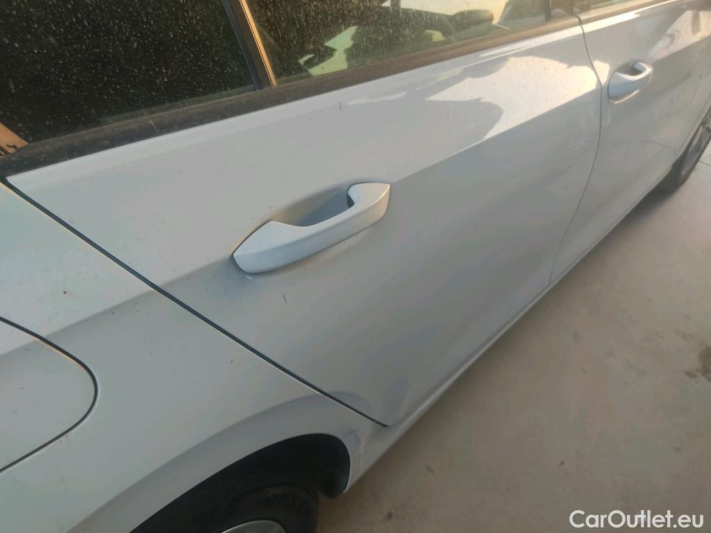  Volkswagen  Golf  VIII Berlina 2.0 TDI 115CV MT6 E6d #5