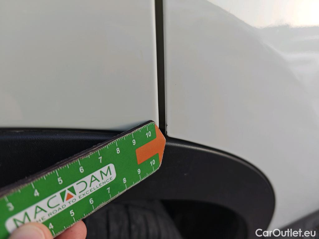  Nissan  Qashqai NISSAN  / 2017 / 5P / todoterreno DIG-T 103 kW (140 CV) E6D ACENTA (AC) #30