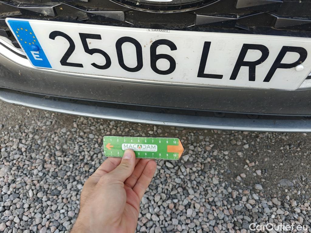  Hyundai   Ioniq HYUNDAI / 2019 / 5P / berlina con portón 1.6 GDI PHEV Klass DCT #31