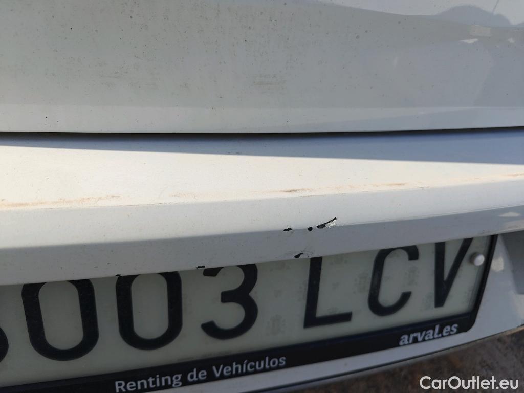  Volkswagen  Golf  VII Berlina Advance 1.6 TDI 115CV MT5 E6dT #39