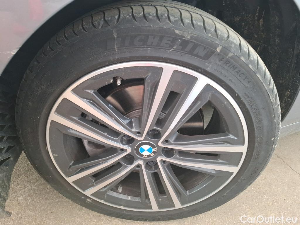 Bmw  Serie 1 BMW Série 1 / 2019 / 5P / Berline 116i DKG7 Business Design #4