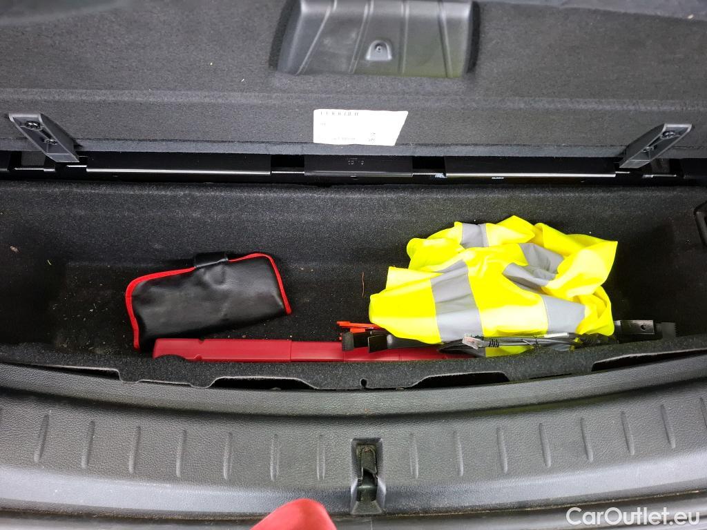  Bmw  Serie 2 Série 2 Gran Tourer 216d Lounge Auto / BATTERIE HS DEMARRE AU BOOSTER #48