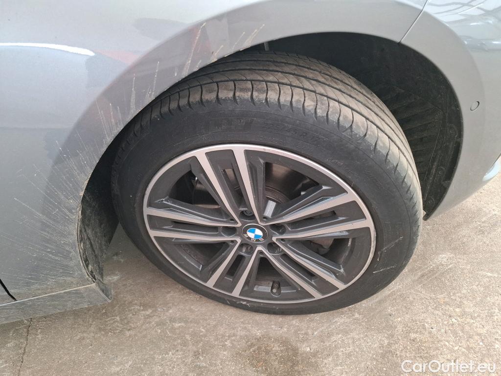 Bmw  Serie 1 BMW Série 1 / 2019 / 5P / Berline 116i DKG7 Business Design #9