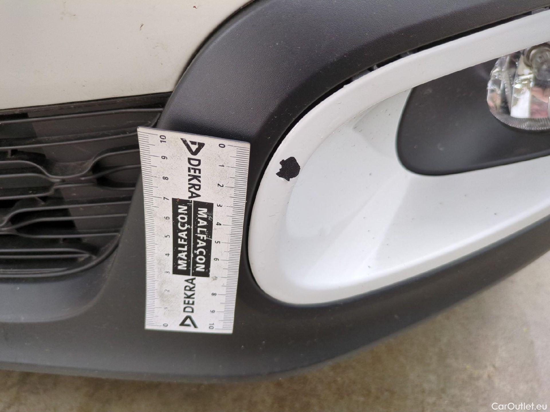 Citroen  C3  Shine 1.2 PureTech 110CV BVM6 E6d #9