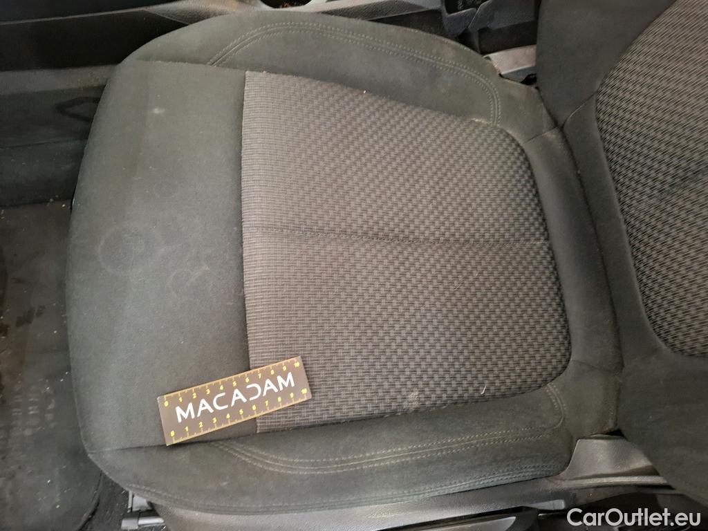  Bmw  Serie 2 Série 2 Gran Tourer 216d Lounge Auto / BATTERIE HS DEMARRE AU BOOSTER #53