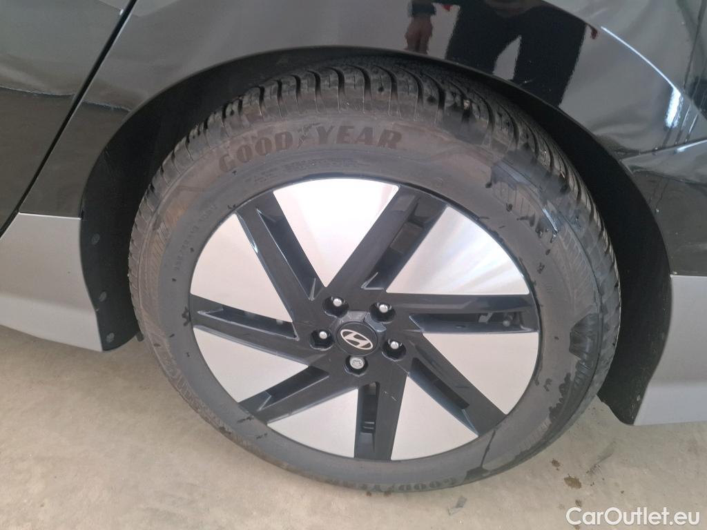 Hyundai   Ioniq Ioniq 6 Executive Electrique 4WD 77kWh BVA #2