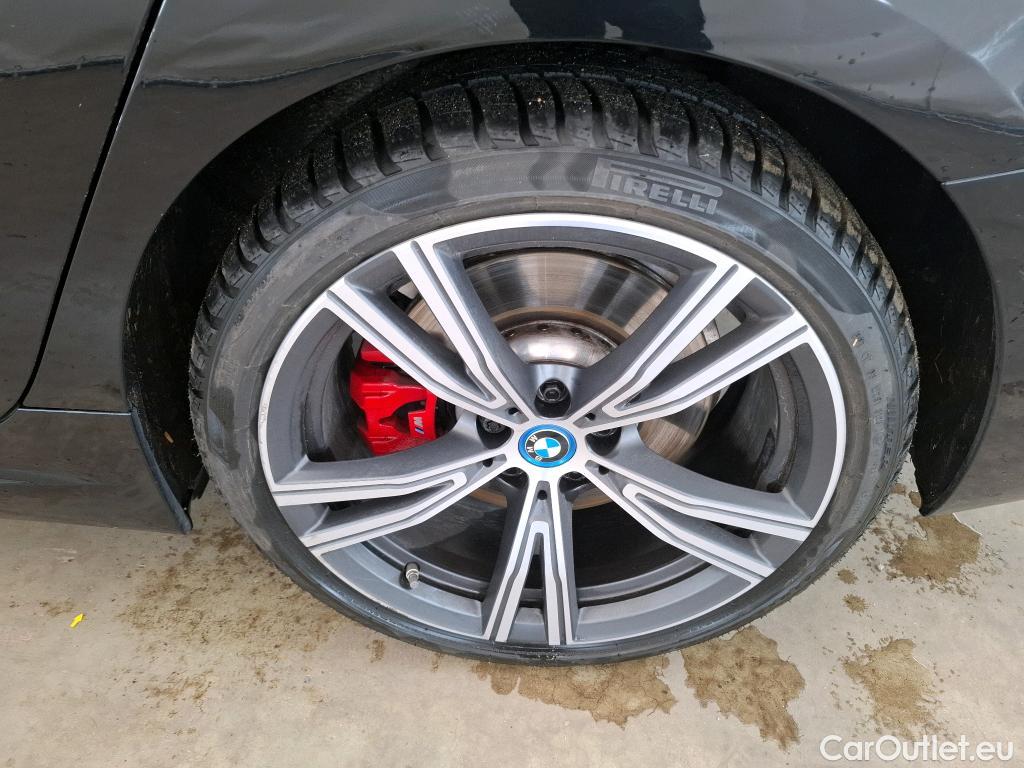  Bmw  Serie 3 Série 3 Berline 330 e xDrive M Sport 2.0 250CV BVA8 E6d #44