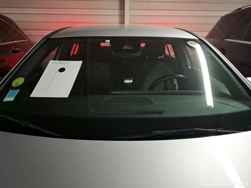  Mercedes  A-Klasse MERCEDES-BENZ Classe A Berline / 2018 / 4P / Berline A 180 d Business Line 8G-DCT #1