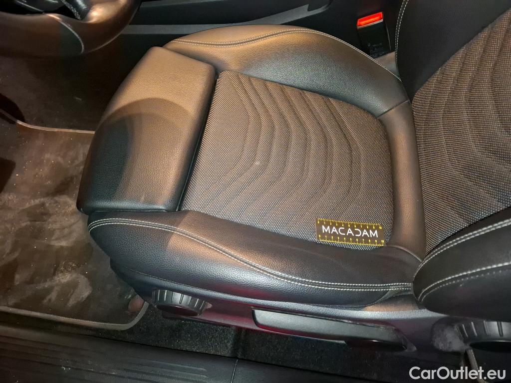  Mercedes  A-Klasse MERCEDES-BENZ Classe A Berline / 2018 / 4P / Berline A 180 d Business Line 8G-DCT #4