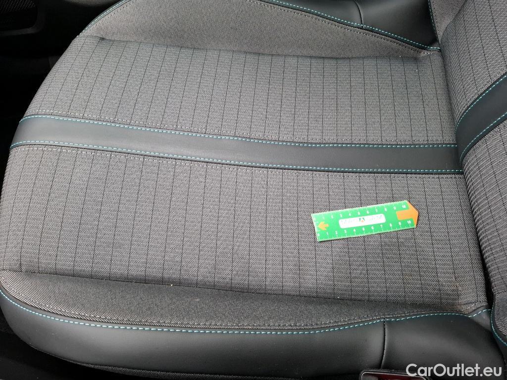  Peugeot  2008  Allure Pack 1.5 HDi 130CV BVA8 E6d #5