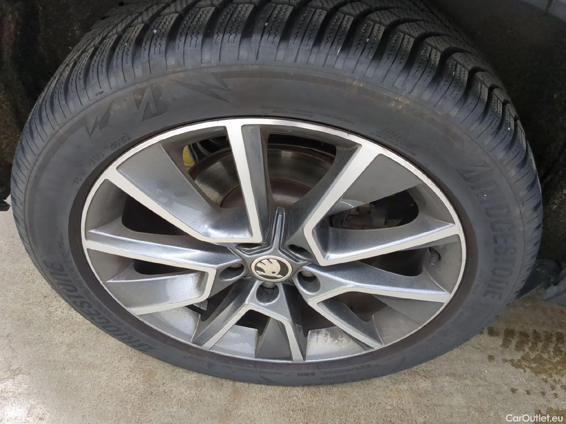  Skoda  Karoq  Scout 4x4 2.0 TDI 150CV BVA7 E6dT #9