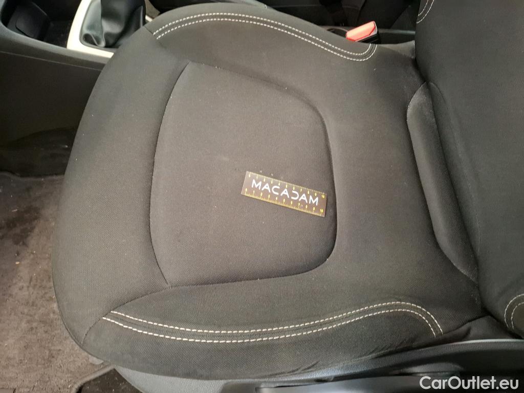  Renault  Captur  Business 0.9 TCe 90CV BVM5 E6 #1