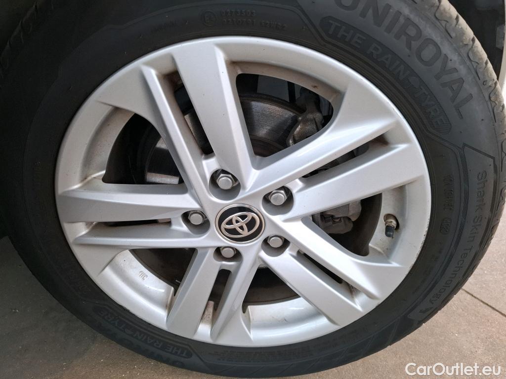  Toyota  Corolla TOYOTA  / 2018 / 5P / Berline Hybride 122h Dynamic Business Supp Lomb #28