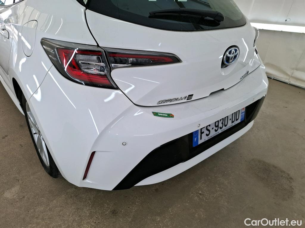  Toyota  Corolla TOYOTA  / 2018 / 5P / Berline Hybride 122h Dynamic Business Supp Lomb #8