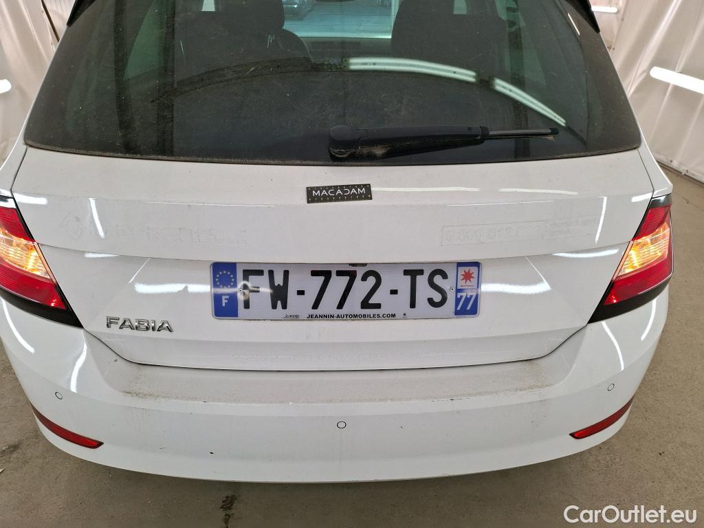  Skoda  Fabia SKODA  / 2014 / 5P / Berline 1.0 TSI 95 Drive 125 ans #40