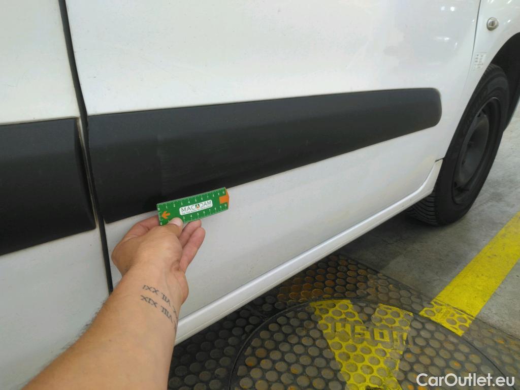  Citroen  Berlingo  Fourgon Business L2 (Long) 1.6 BlueHDi 100CV BVM5 E6 #102