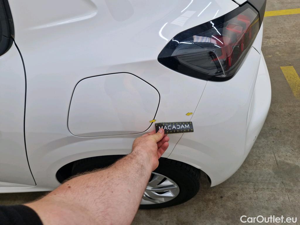  Peugeot  208  Premium 1.5 HDi 100CV BVM6 E6d #33