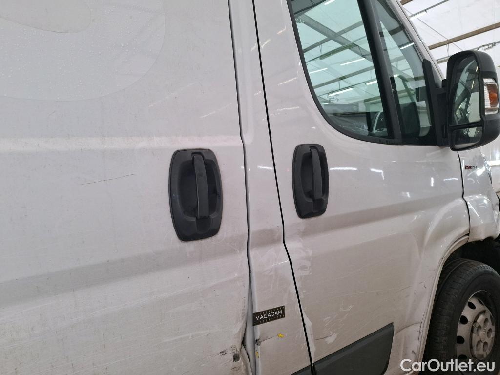 Fiat  Ducato FIAT  / 2014 / 4P / Fourgon tôlé 3.0 M H2 2.3 Multijet 120 Pack #97