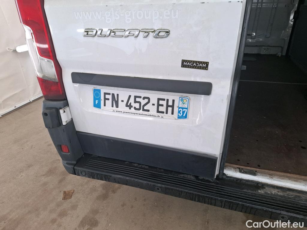 Fiat  Ducato FIAT  / 2014 / 4P / Fourgon tôlé 3.0 M H2 2.3 Multijet 120 Pack #144