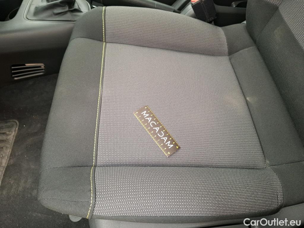  Citroen  C3 CITROEN  Société / 2020 / 5P / Berline / VU BlueHDi 100 SandS BVM6 Feel Nav #4