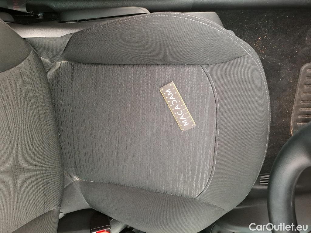  Peugeot  208  Affaire Premium Pack 1.2 80CV BVM5 E6dT #17