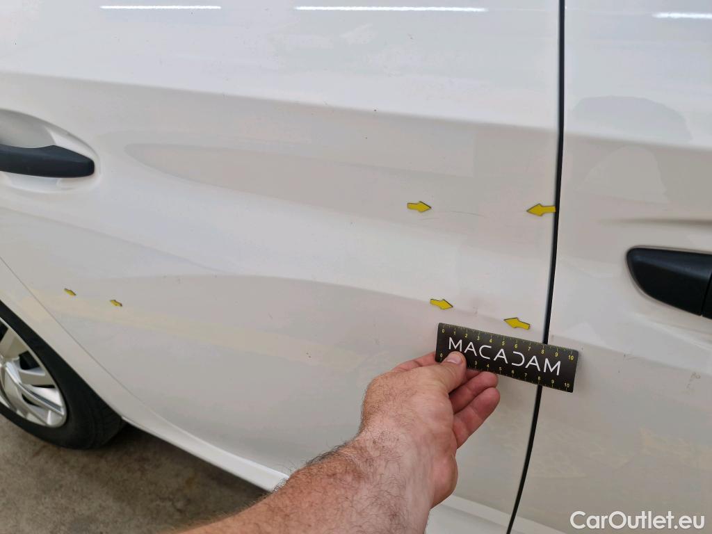  Peugeot  208  Premium 1.5 HDi 100CV BVM6 E6d #11