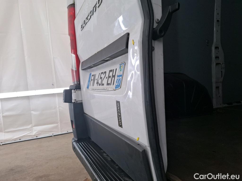  Fiat  Ducato FIAT  / 2014 / 4P / Fourgon tôlé 3.0 M H2 2.3 Multijet 120 Pack #48