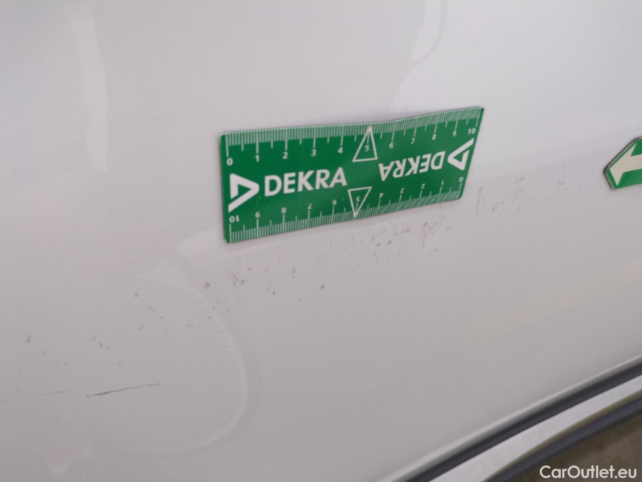  Peugeot  3008  Allure Business 1.5 HDi 130CV BVA8 E6d #28
