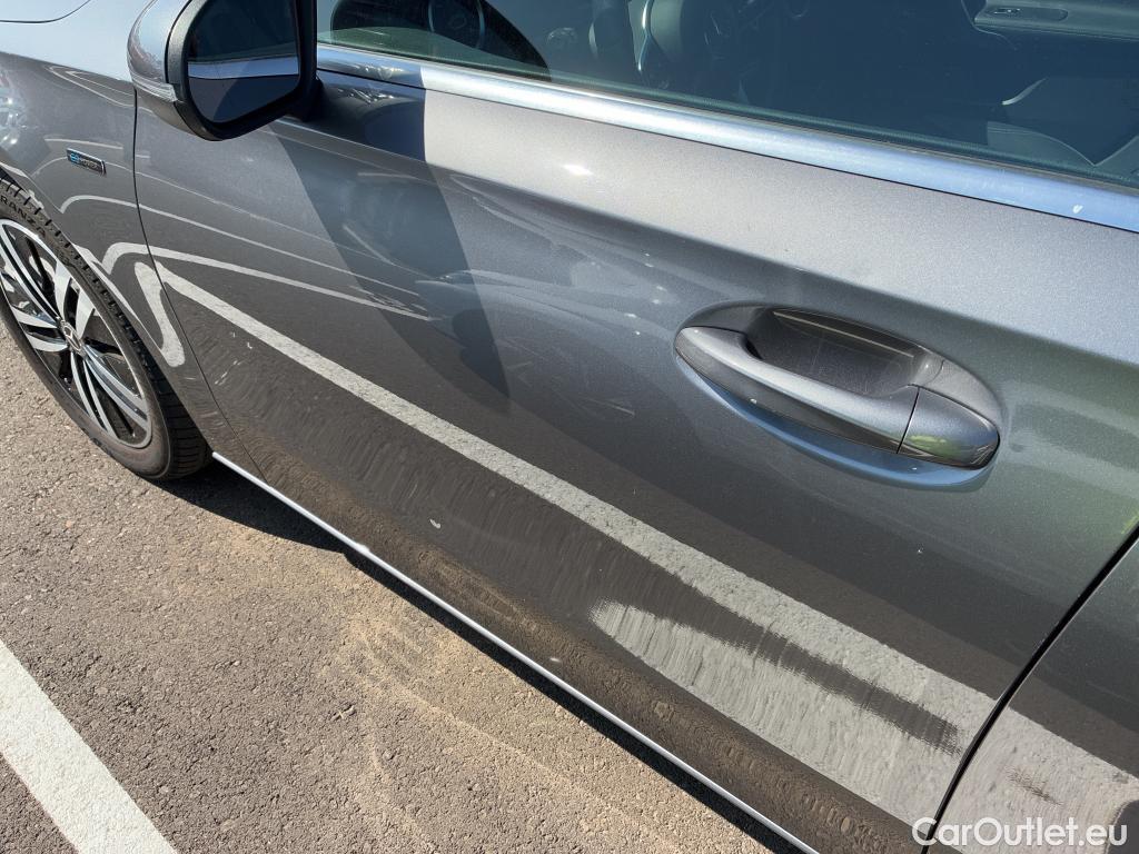  Mercedes  A-Klasse Clase A A 250 e (177.086) 1.3 220CV AT8 E6d #10