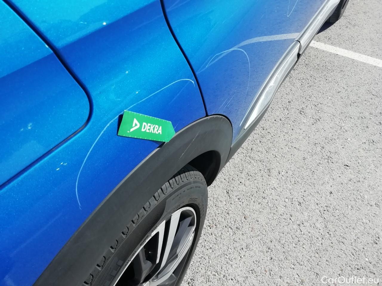  Peugeot  3008  Hybrid 225 Allure 1.6 Plug-In 225CV AT8 E6d #22