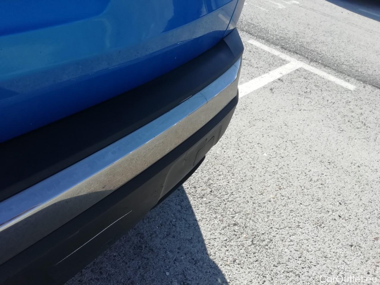  Peugeot  3008  Hybrid 225 Allure 1.6 Plug-In 225CV AT8 E6d #18