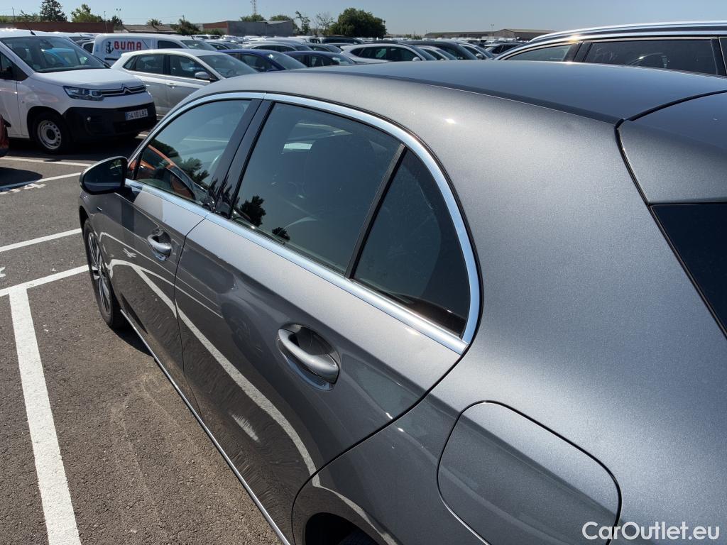  Mercedes  A-Klasse Clase A A 250 e (177.086) 1.3 220CV AT8 E6d #3
