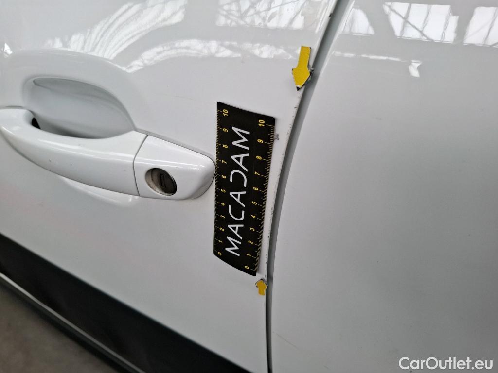  Citroen  C3  Shine Business 1.2 PureTech 110CV BVM6 E6dT #6
