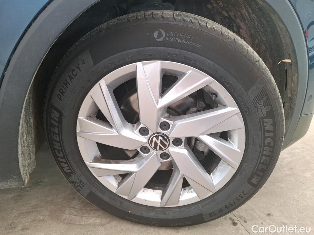  Volkswagen  Tiguan VOLKSWAGEN  / 2020 / 5P / SUV 2.0 TDI 150 DSG7 Elegance #6