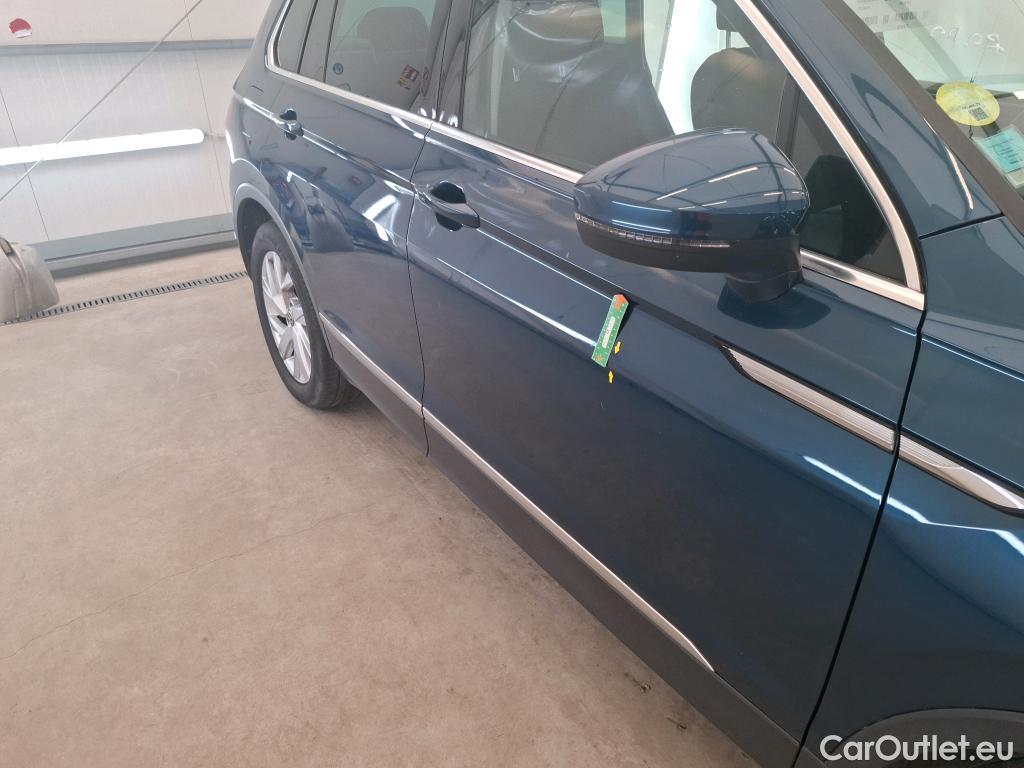  Volkswagen  Tiguan VOLKSWAGEN  / 2020 / 5P / SUV 2.0 TDI 150 DSG7 Elegance #16