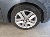  Renault  Clio RENAULT  / 2019 / 5P / BERLINA 1.0 TCE 66KW BUSINESS #71