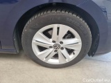  Volkswagen  Golf  VOLKSWAGEN / 2019 / 5P / BERLINA 2.0 TDI SCR LIFE DSG #17
