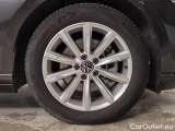  Volkswagen  Passat VOLKSWAGEN  / 2019 / 5P / STATION WAGON VAR. 2.0TDI SCR EVO 110KW BUSIN. BMT DSG #17