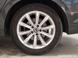  Volkswagen  Passat VOLKSWAGEN  / 2019 / 5P / STATION WAGON VAR. 2.0TDI SCR EVO 110KW BUSIN. BMT DSG #19