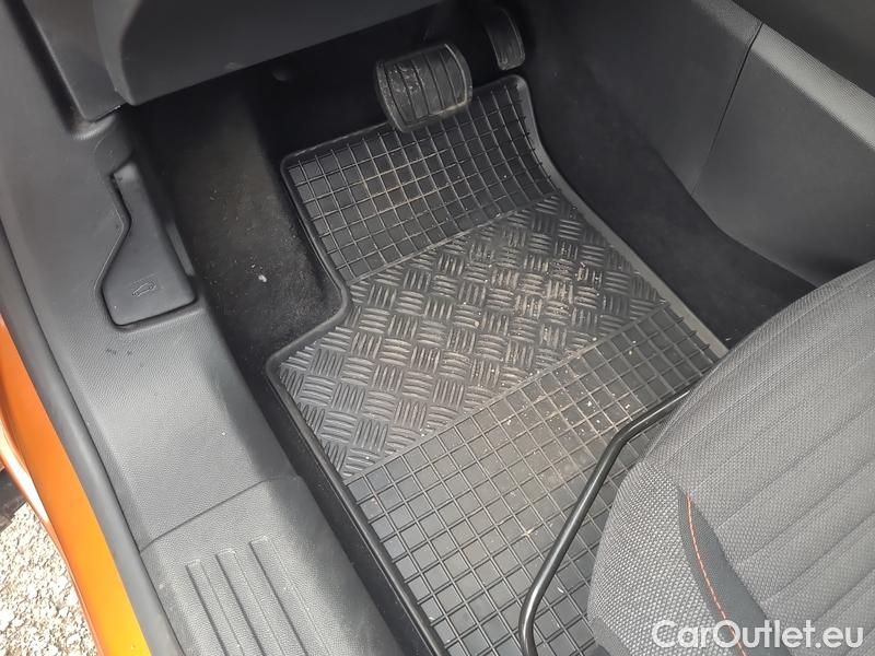  Peugeot  2008  (P1) (2019)  1.2PT 130 Active AT #6
