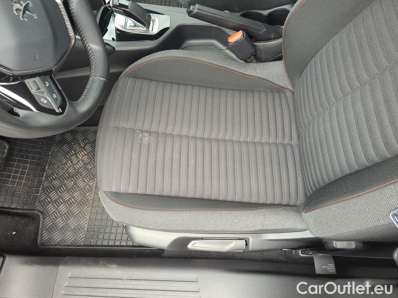  Peugeot  2008  (P1) (2019)  1.2PT 130 Active AT #7