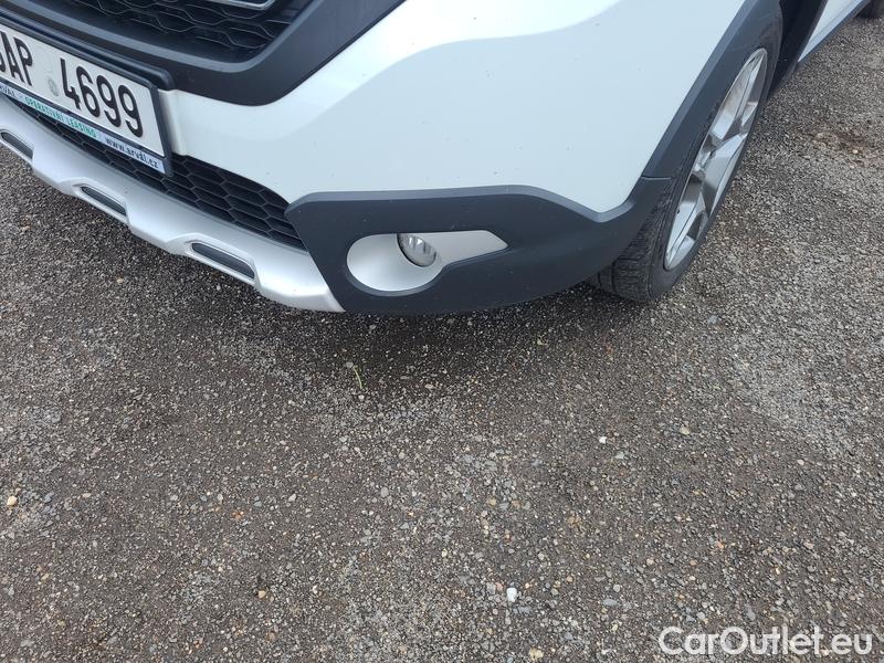  Dacia  Lodgy  (2012)  1.5dCi 70 SS Stepway 7S #3